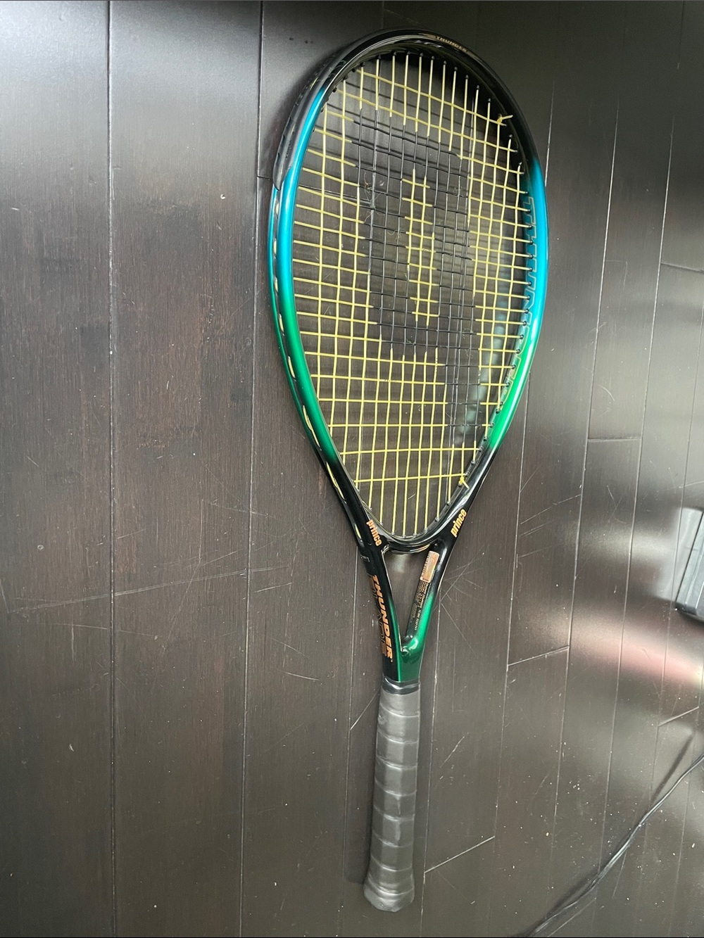 Prince Thunder Blade - 104 Sq In. Tennis Racket - Excellent condition - with Bag